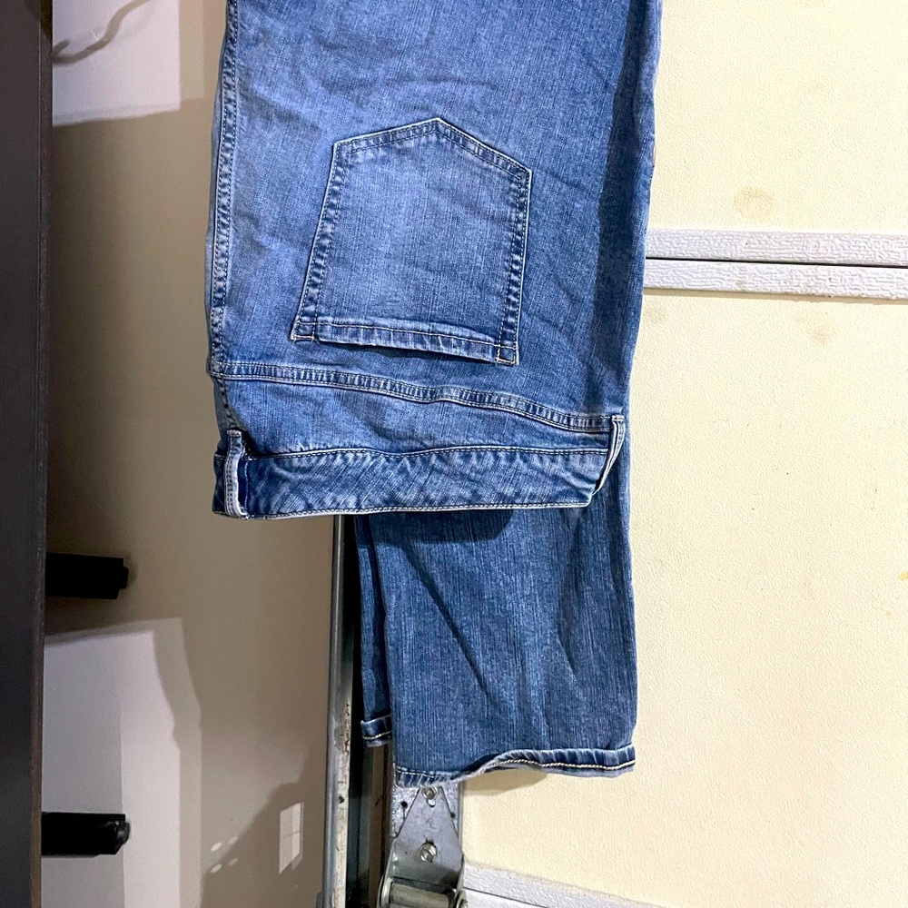 Straight Jeans